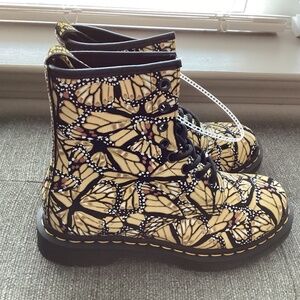 Dr. Martens 1460 Butterfly Print Lace Up Boots US 6 EU 37 UK 4